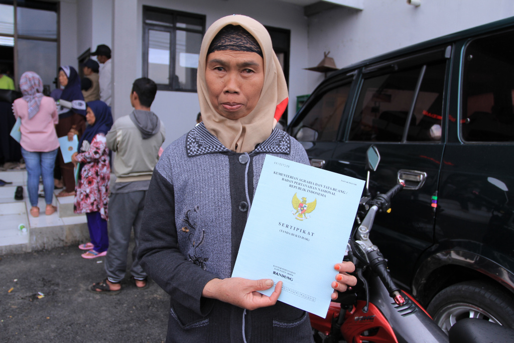 Pemerintah Desa Panundaan Membagikan Sertifikat Tanah Sebanyak 500 Bidang dari 2.654 Bidang yang ter